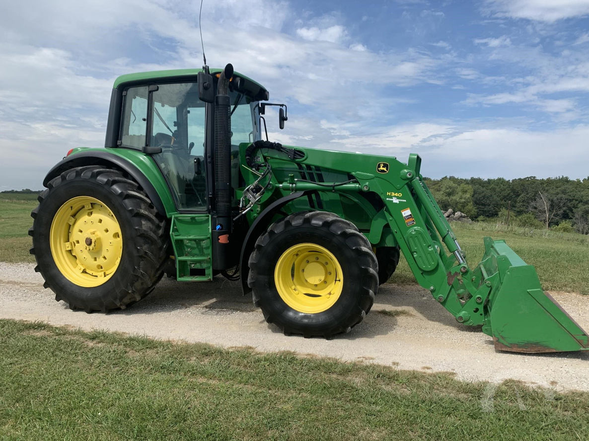 JOHN DEERE